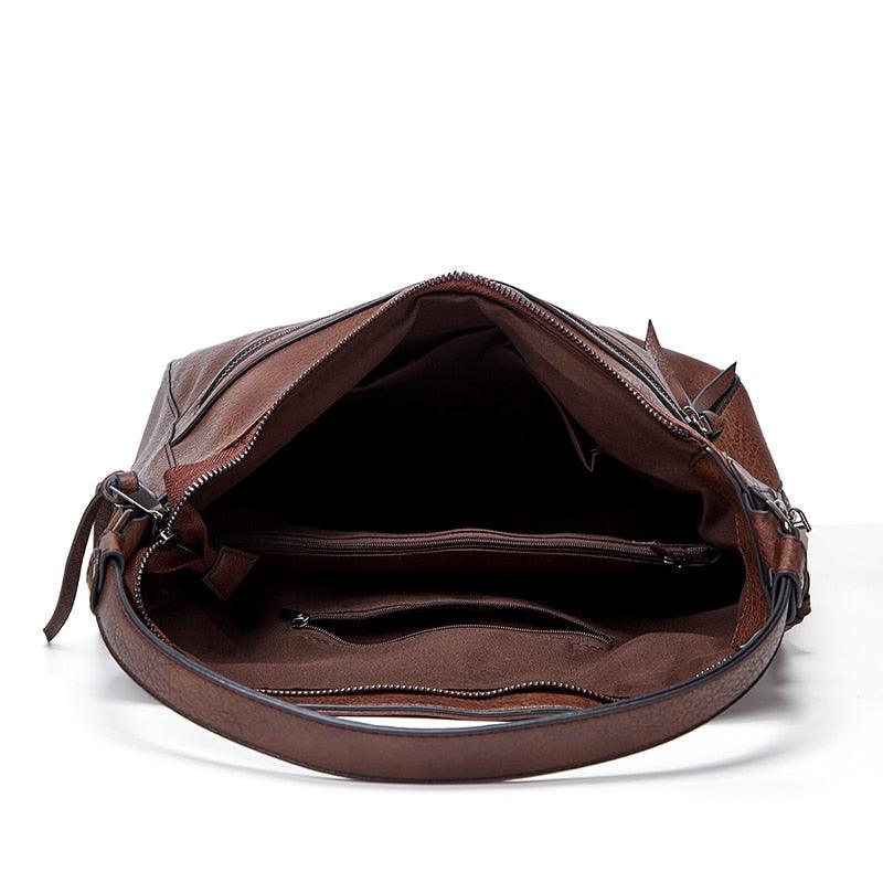 Bolsa Feminina Hobo Grande em Couro Verona