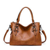 Bolsa Feminina Hobo Grande em Couro Fivelaria