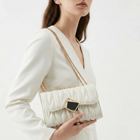 Bolsa Feminina Tiracolo Pequena em Couro Divine
