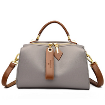 Bolsa Feminina Tiracolo Pequena Em Couro Valériana