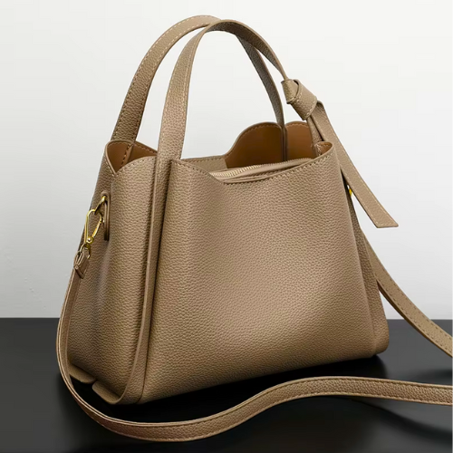 Bolsa Feminina Tote Média Minimalista em Couro