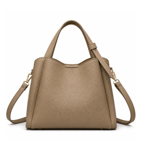 Bolsa Feminina Tote Média Minimalista em Couro