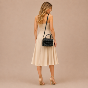 Bolsa Feminina Tiracolo Pequena Matelassê em Couro Elegance