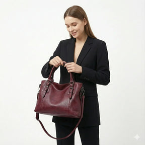 Bolsa Feminina Hobo Grande em Couro Fivelaria