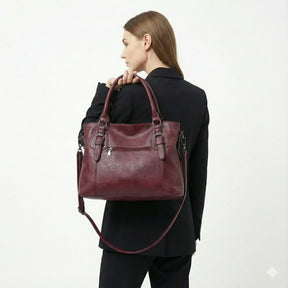 Bolsa Feminina Hobo Grande em Couro Fivelaria