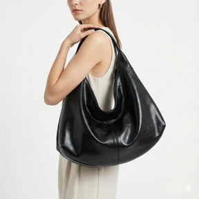 Bolsa Feminina Hobo Grande em Couro Essence