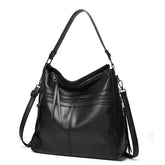 Bolsa Feminina Hobo Grande em Couro Verona