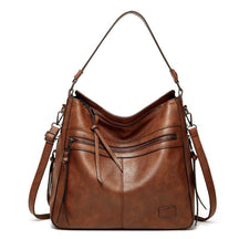 Bolsa Feminina Hobo Grande em Couro Verona