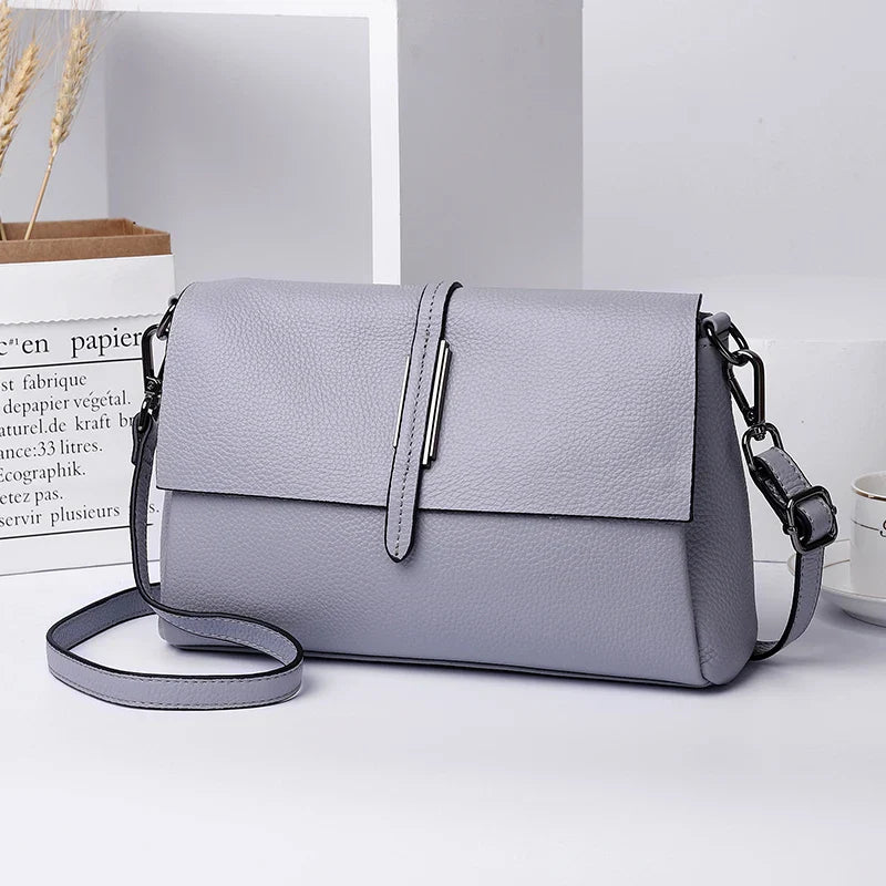 Bolsa Feminina Tiracolo Pequena Em Couro Essence
