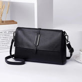 Bolsa Feminina Tiracolo Pequena Em Couro Essence