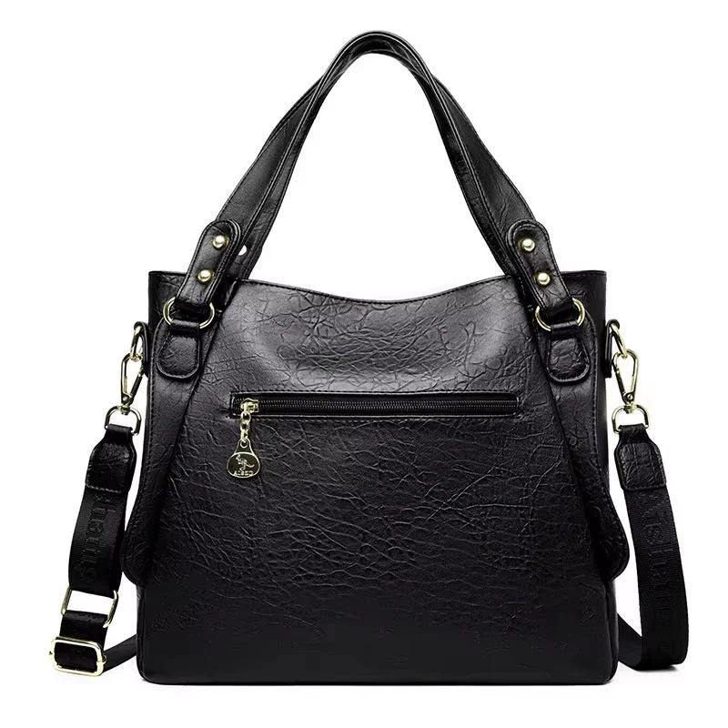 Bolsa Feminina Hobo Grande em Couro Santorini
