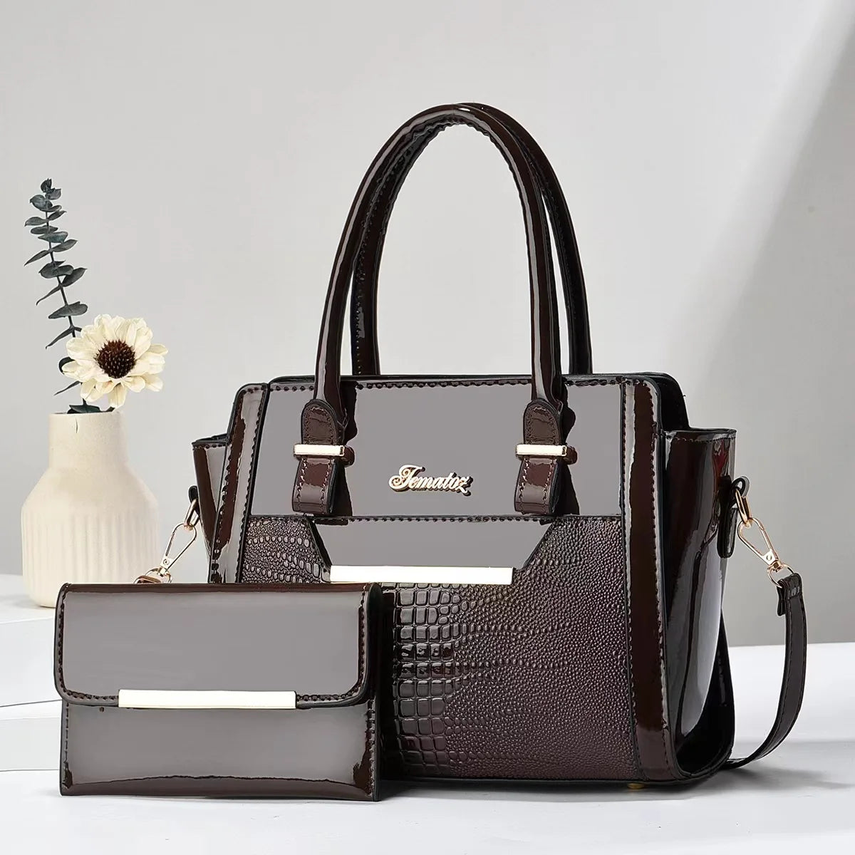 Bolsa Feminina Tote média em Couro Legítimo Andrea