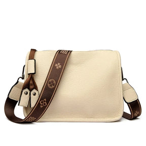 Bolsa Feminina Tiracolo Pequena em Couro Soft Premium