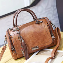 Bolsa Feminina Tiracolo Média em Couro Tina