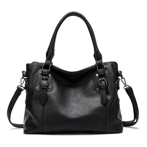 Bolsa Feminina Hobo Grande em Couro Fivelaria