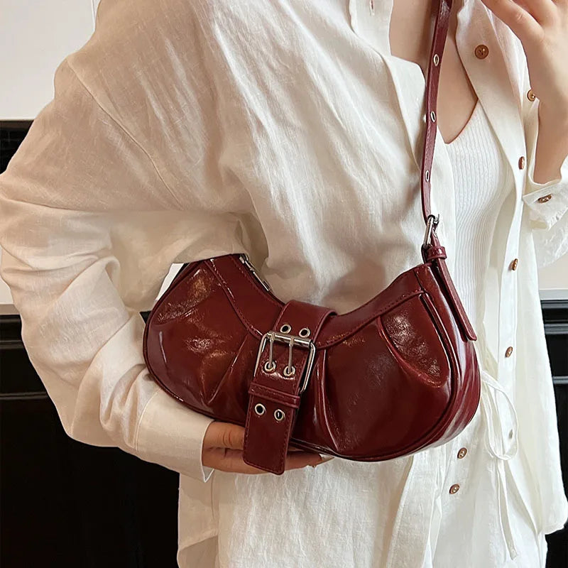 Bolsa Feminina Baguete Pequena em Couro Olivia