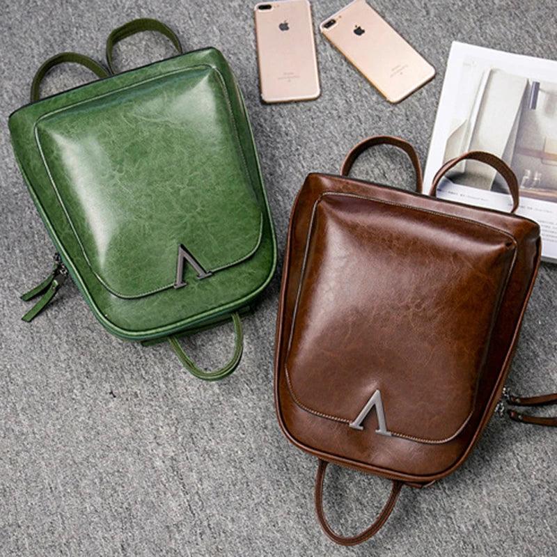 Mochila Feminina Vittoria em Couro Legítimo