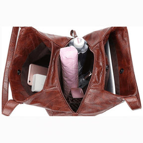 Bolsa Feminina Hobo Grande em Couro Tereza