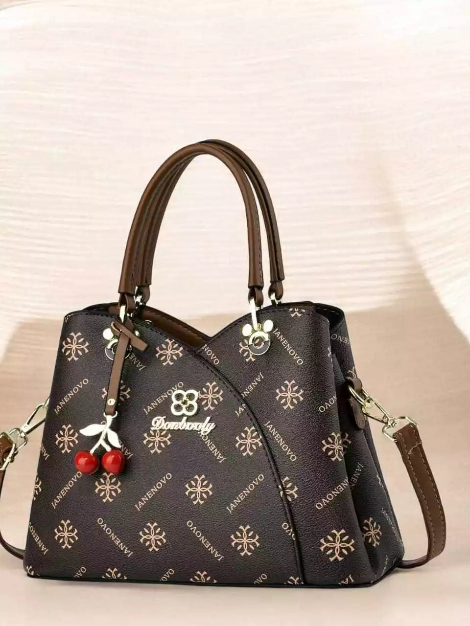 Bolsa Feminina Tiracolo Média em Couro Estampada