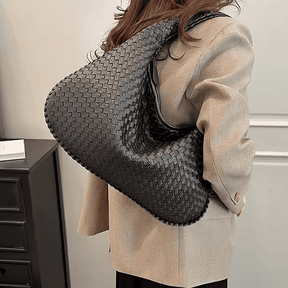 Bolsa Feminina Hobo Grande em Couro Trançada Tessália