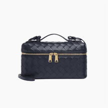 Bolsa Feminina de Mão Pequena Matelassê em Couro Milano